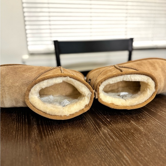 Lamo 4” Classic Boot Size 10 Women’s Pull on Boot Used/Slightly Worn See Pics - Picture 3 of 12